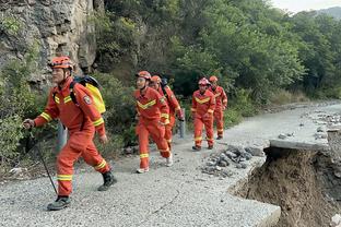 记者：海港第五外援加盟手续目测不是问题，几位伤员首轮有望亮相